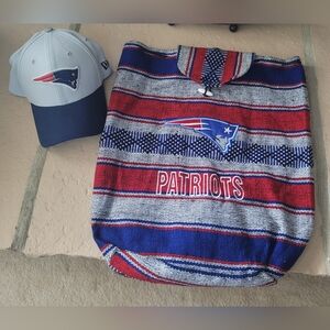 New England Patriots NFL Backpack Draw String Bag and Cap Combination